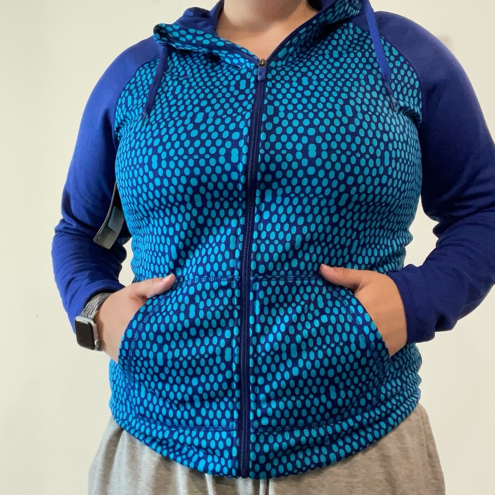 🦚NIKE Lightweight Warm Zip Up Hoodie 🦚